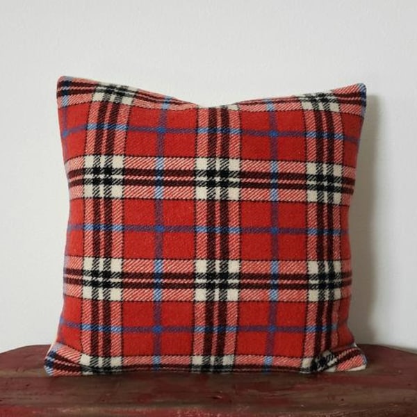 16" x 16" Wool Throw Pillow Case Cover Cushion Tartan Plaid Color Red Black Blue Cream Holiday Classic Cabin Cushion Thick Woolen Home Decor