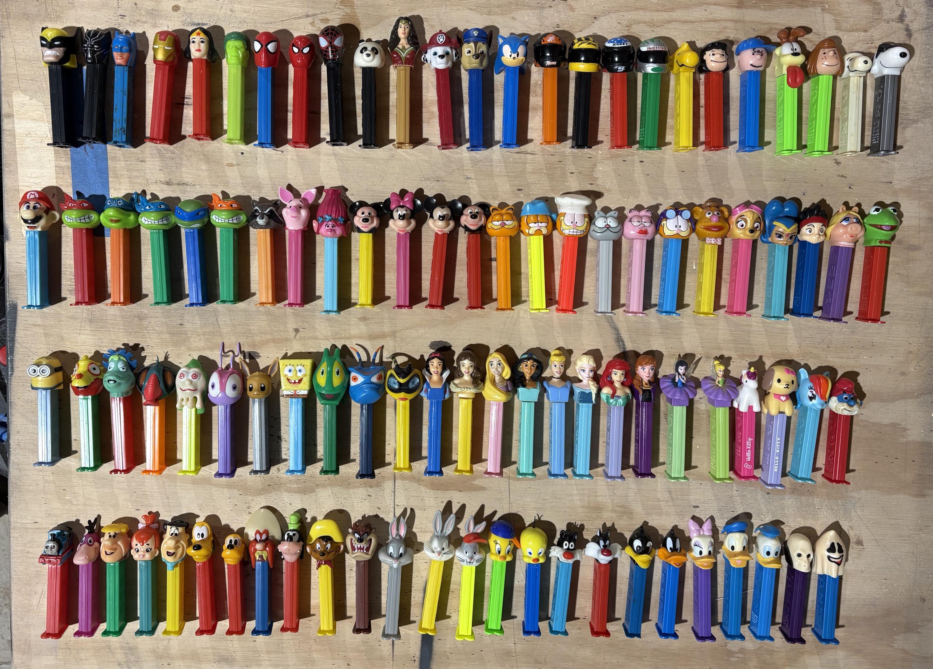 Pez candy dispensers - Etsy 日本