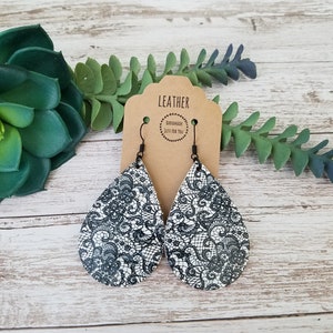 Black and White Lace Teardrop Cork Leather Earrings/Lace Print Firm Dangle Drop Leather Earrings/Easy to wear Leather Jewelry