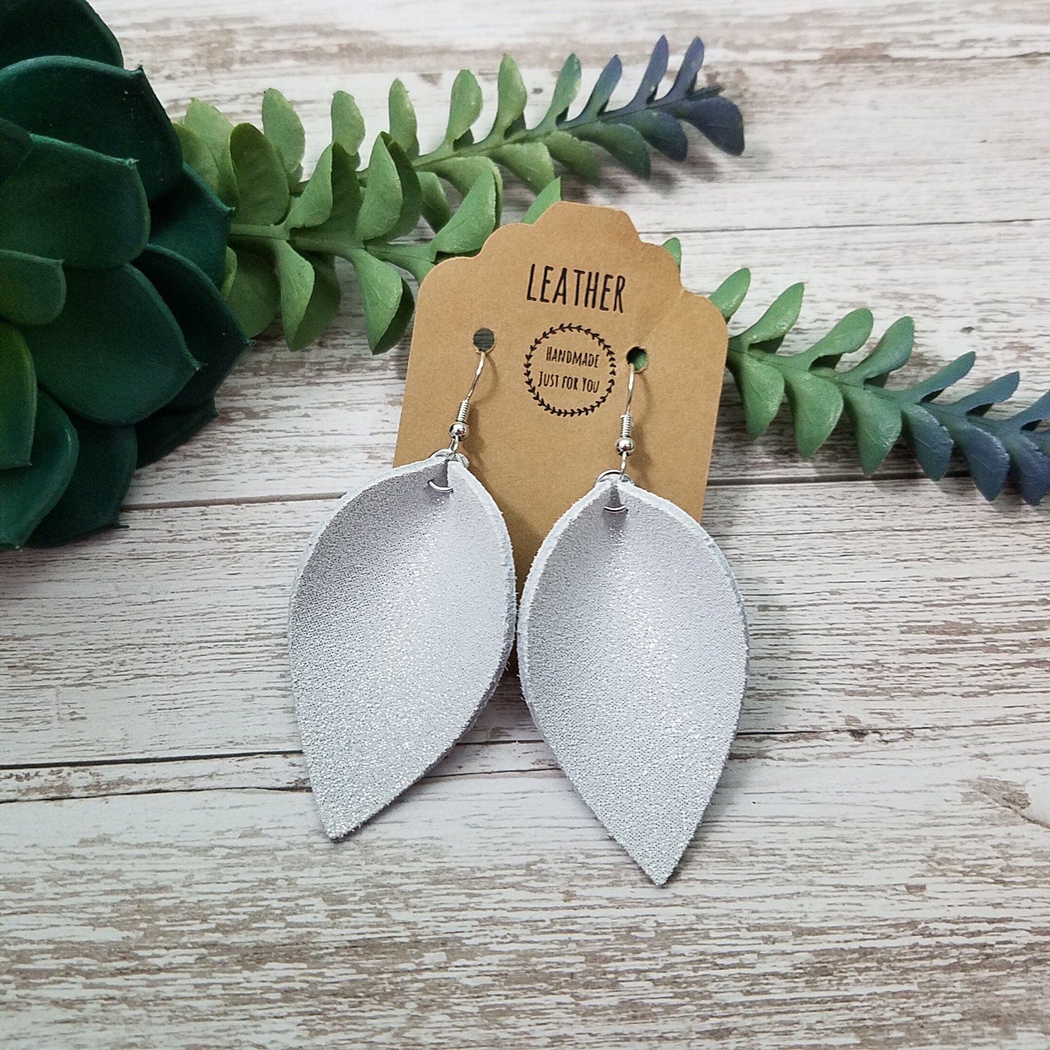 White Birch Small Leather Leaf Earrings Cream - Starlet