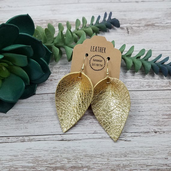 Boucles D'oreilles Pendantes Feuille En Cuir Noir Et Métal Doré - Style Bohème, Neuves Sans Emballage