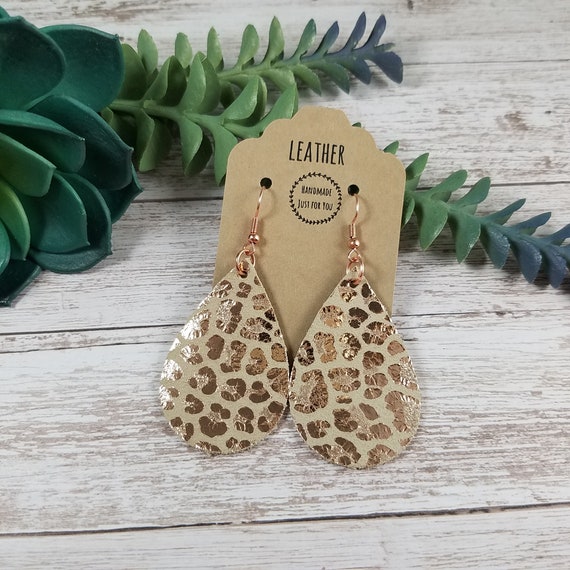 Orecchini Pendenti In Pelle Con Stampa Leopardata – Stile Bohémien E Alla Moda – 2 Paia