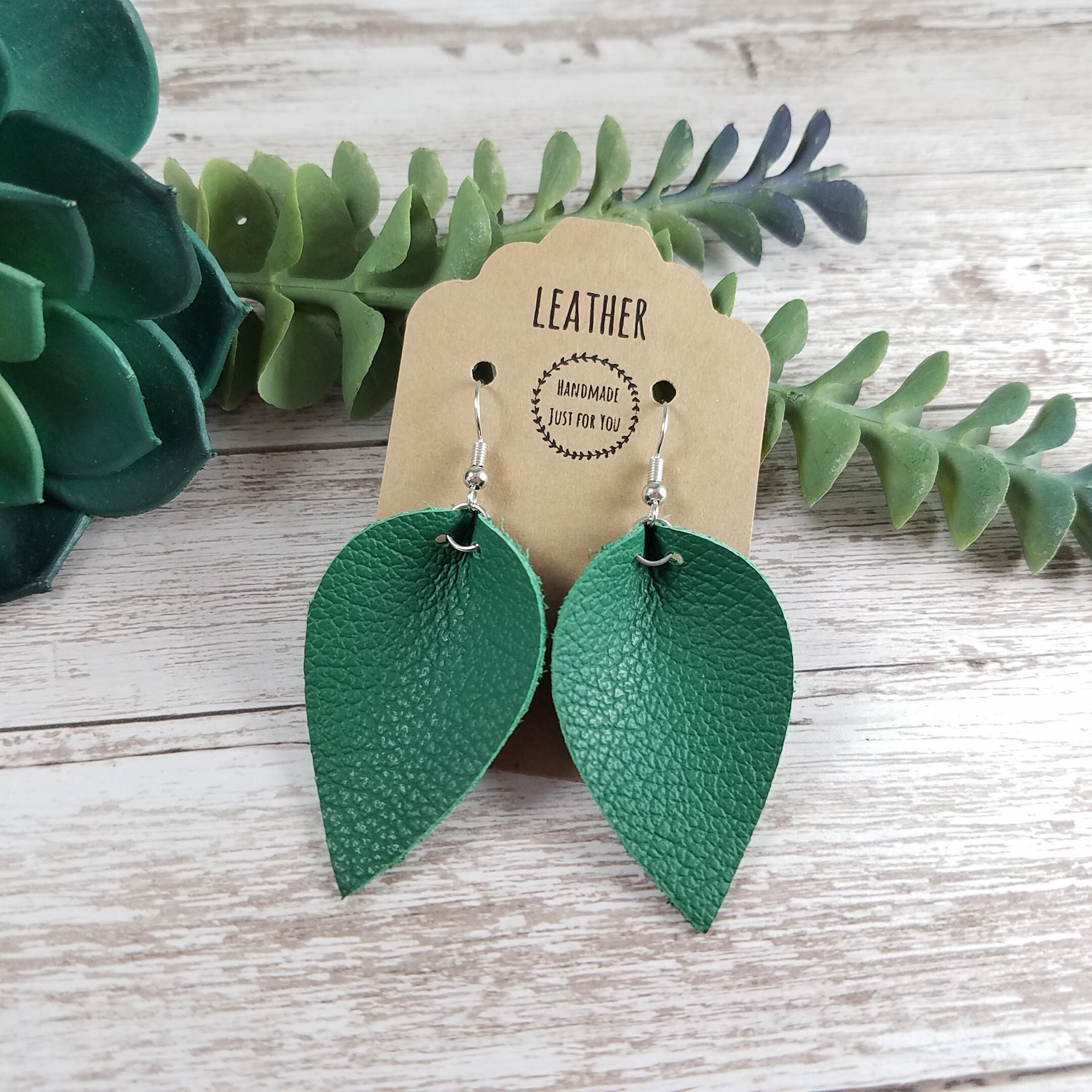Free: Leaf earring svg, faux leather earrings template - nohat.cc