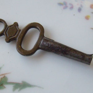 Sale...Antique Pocket Watch Fob Key...Number 6...Art Deco Style...Weighs 1.68 Grams