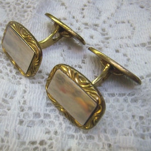 Vintage Art Deco Cufflinks...Two Sided Pivot Link Cufflinks...Repousse Border....Unique Mirror Surface