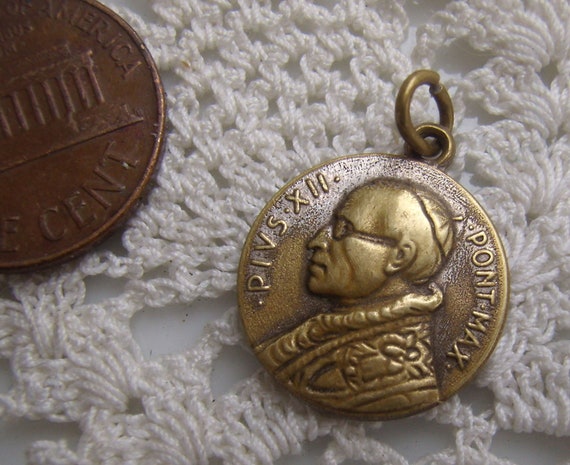 Vintage Pope Pius XII Medalpont Maxtiny Roma Medal
