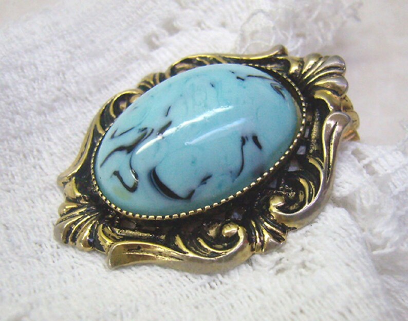 Vintage Turquoise Cabochon SASA Scarf Clip....Ornate Gold Border...Faux Turquoise...Scarf Accessories...Circa 1950s
