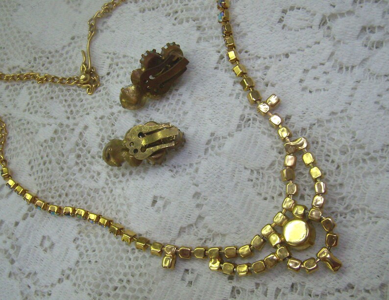 Vintage Aurora Borealis strass chokerhalsband .... Gift TRIAD örhängen med klämma ... Bröllop bild 2