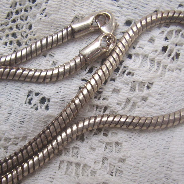 Reduced....Vintage Sterling Silver Omega Chain Necklace...Measures 20 Inches Long...Weighs 14.58 Grams