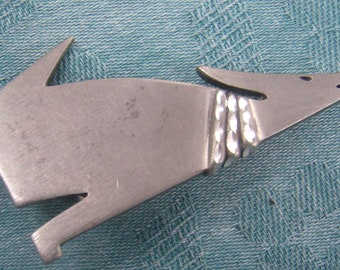 Vintage Pewter EGE @89 Wolf Brooch...Hammered Collar...Signed Pebbled Backing,,,EGE @ 89  Pewter