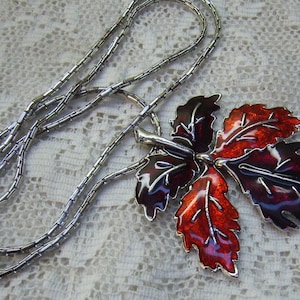 Vintage Enamel Maple Leaf Articulated Pendant Necklace...24 Inch Silver Metal Chain...Large Maple Leaf Pendant