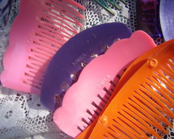 Vintage De-Stash Lot Hair Combs....14 Combs...Goo… - image 3