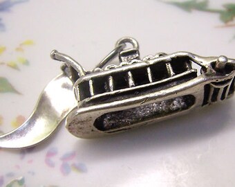 Vintage Sterling 3D Steamboat/Riverboat Charm...Articulated Wheel...Oregon Charm...Souvenir