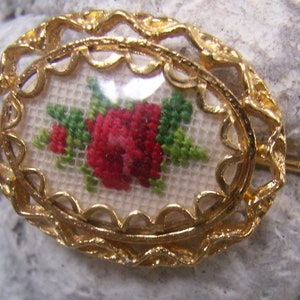 Vintage ROSE Petit Point Lapel Pin...Gold Tone Scalloped Border Rose Stick Pin....Petit Point Jewelry
