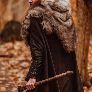 Wolf fur pelt fabric shoulder armour viking wedding halloween costume for women Dire wolves game of throne gifts alternative clothing outfit