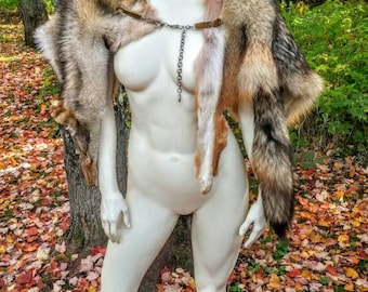 Shoulder armour coyote fur pelt viking costume wedding clothing fur cloak men fur womens coat Halloween costumes for men pagan cloak medium