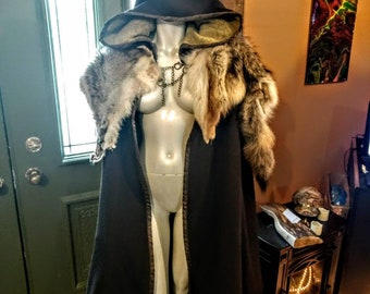 Cloak, Wool, Fleece, Shrug, Viking, Cosplay, Costume, Fur Cloak, Warm Coat, Unisex, Coyote Pelt, Short Cloak, Ritual Cloak, Winter Cloak