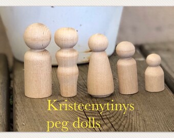 Set of 5 family*BLANK* peg dolls