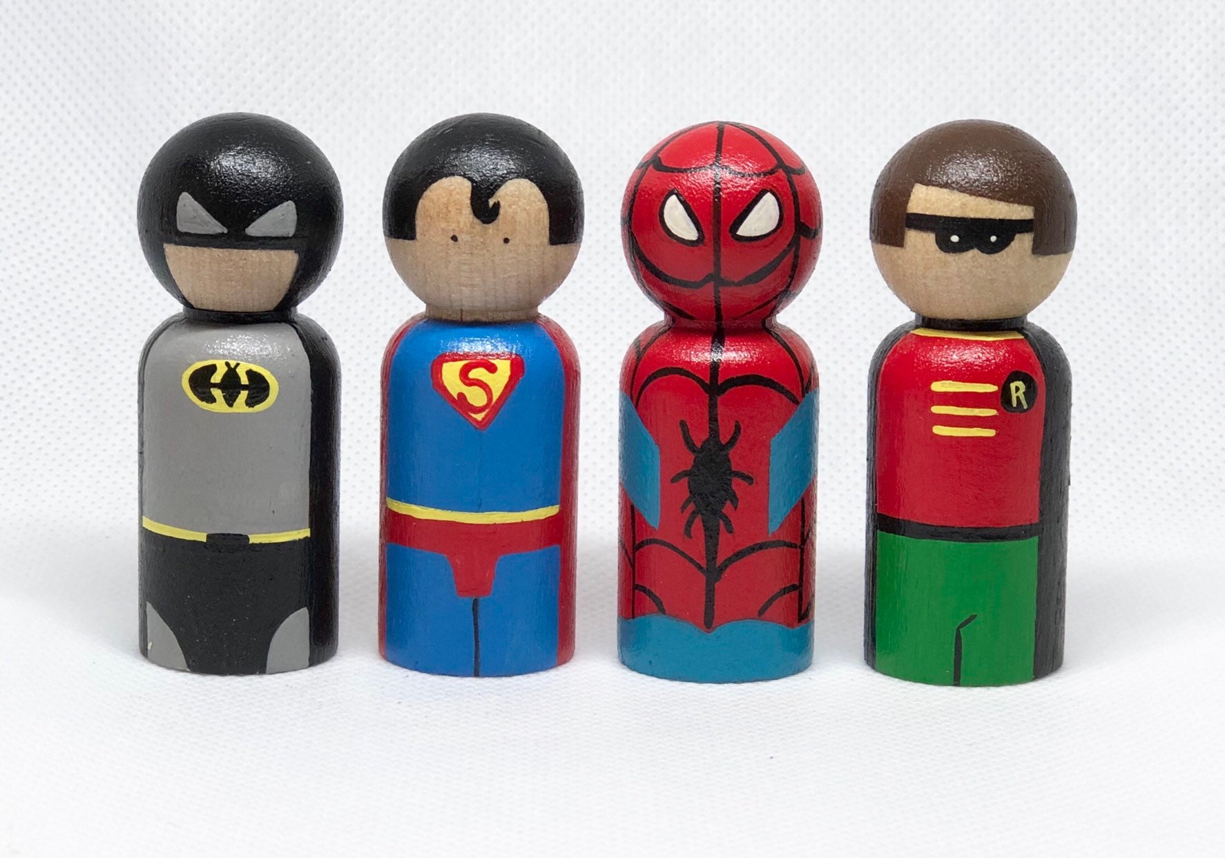 Superhero Peg Dolls, Ensemble de jouets Super Hero en bois, Figurines de  décoration de gâteau d'anniversaire, Idée cadeau pour les garçons, Décor de  chambre de garçon -  France