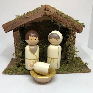 Nativity peg dolls, dolls only.