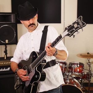Ergonomic Guitar Strap | Alternate Shoulders While Reducing Instruments Weight