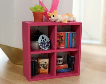 Pink mini shelve ornament