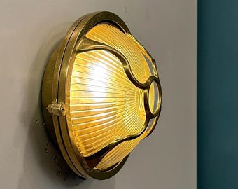 Kinkiet ścienny VAIA Nautical Brass Casting - IP64, zewnętrzny, z oprawą typu Bulkhead i oświetleniem morskim