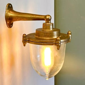 UNIREA Nautical Brass Wall Sconce - Nautical Wall Light, Outdoor Light, Patio Light, IP64 Lighting, Brass Casting Light, Bulkhead, Marinal
