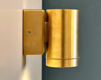 Aplique de pared exterior NITRA hecho a mano en latón - Iluminación IP64