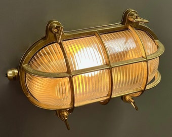 PINSK LARGE Nautical Wall Sconce - Wall Light , Outdoor Light, Patio Light, IP64 Lighting, Brass Casting Light, Bulkhead Light, Marinal