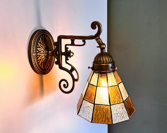 Traditional Sconce