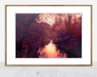 Stampa fotografica di un tramonto nebbioso sul fiume – Decorazione murale viola e rosa