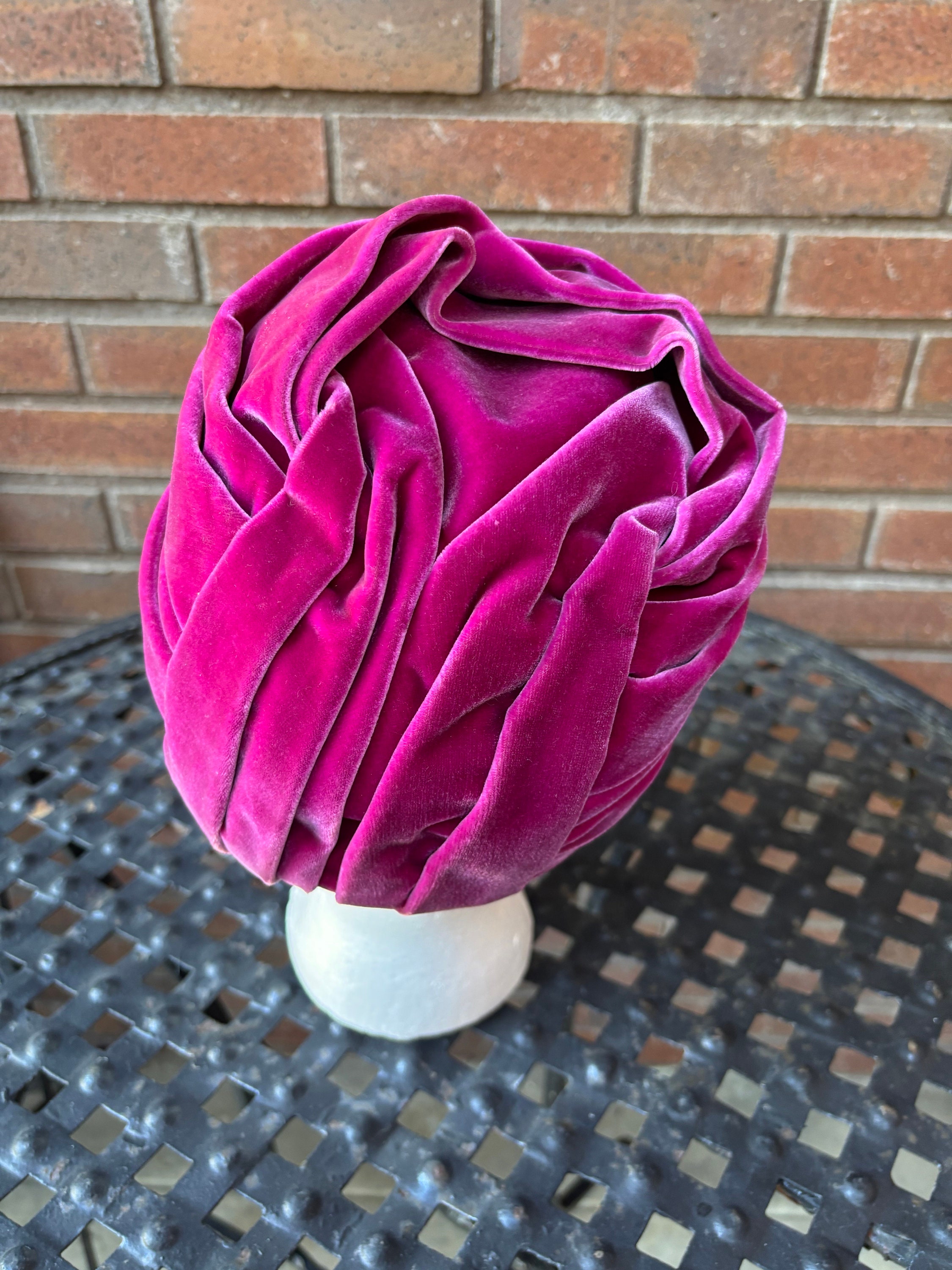 Mary Louise Cleveland Hat, Fuschia 1950ish - Etsy display picture 1