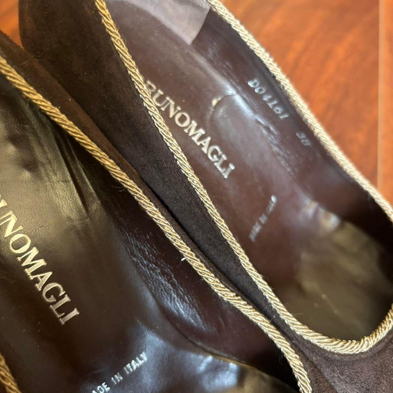 Bruno Magli Women's Brown Pumps image 3