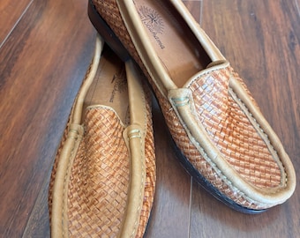 Tommy Bahama Women’s Woven Leather Loafers, Size 7