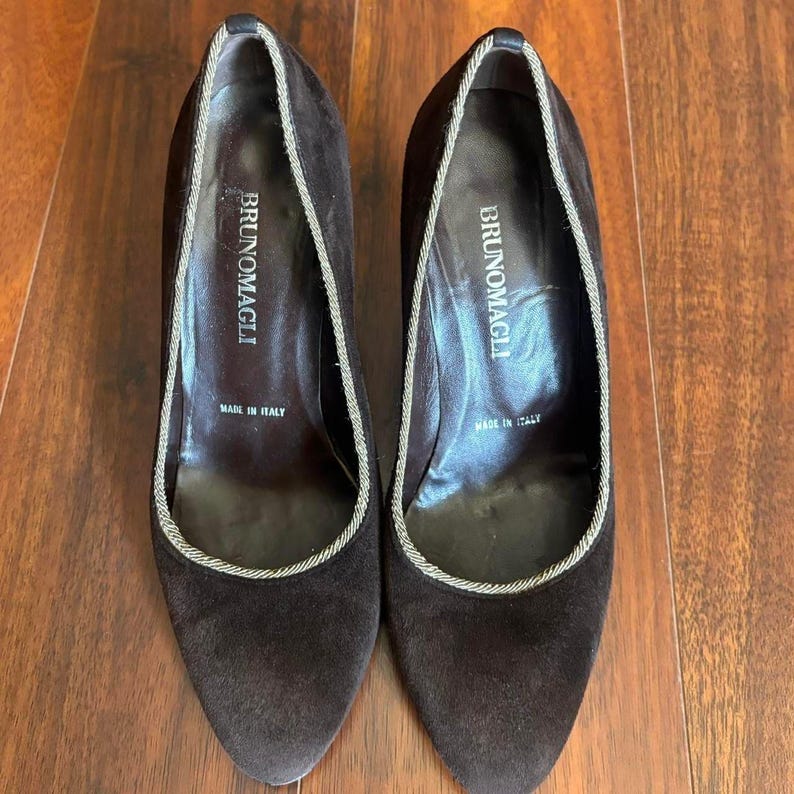 Bruno Magli Women's Brown Pumps image 8