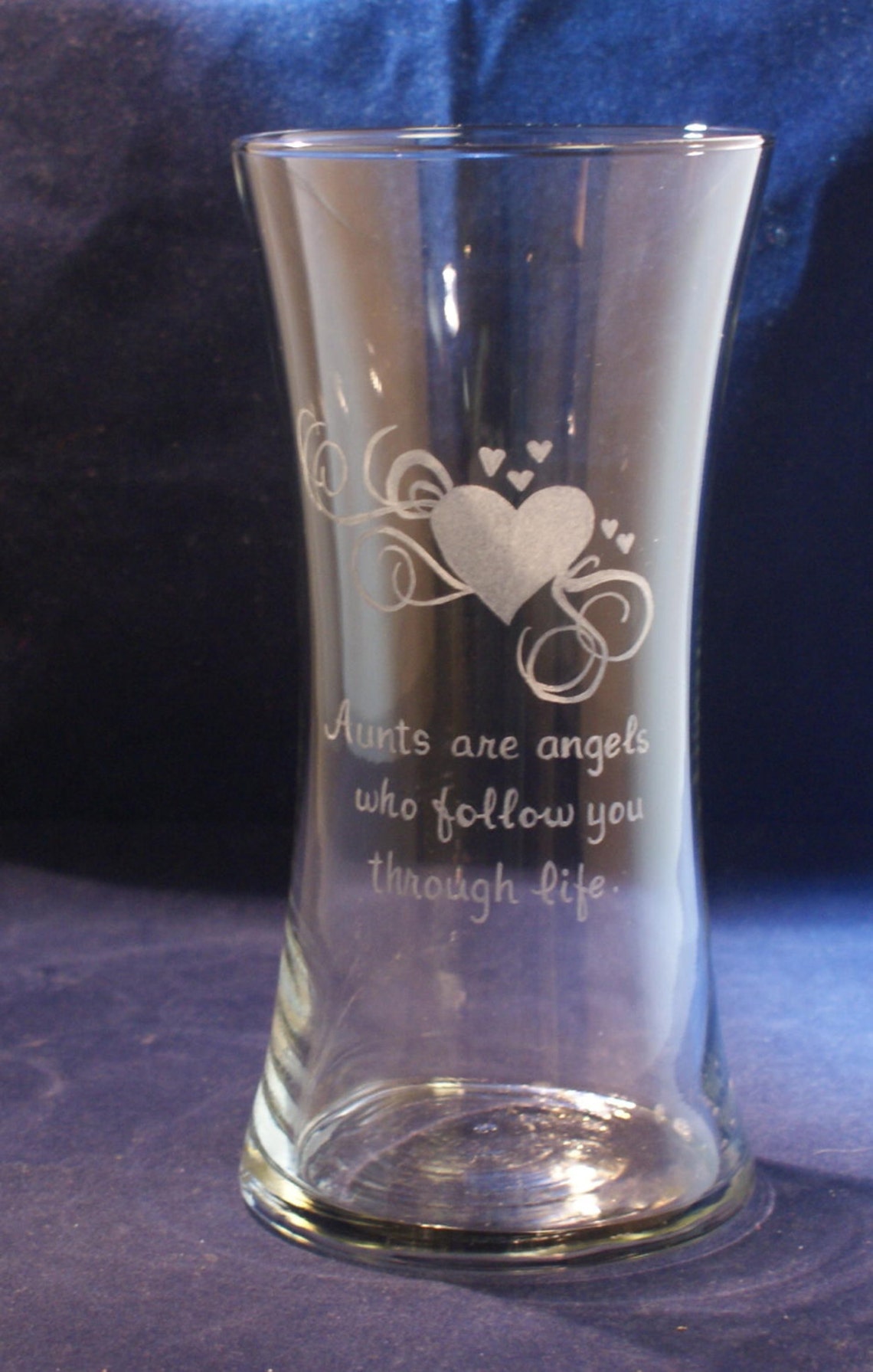 One Engraved Sidney Vase Engraved 8 x4 Vase Engraved Hearts Etsy