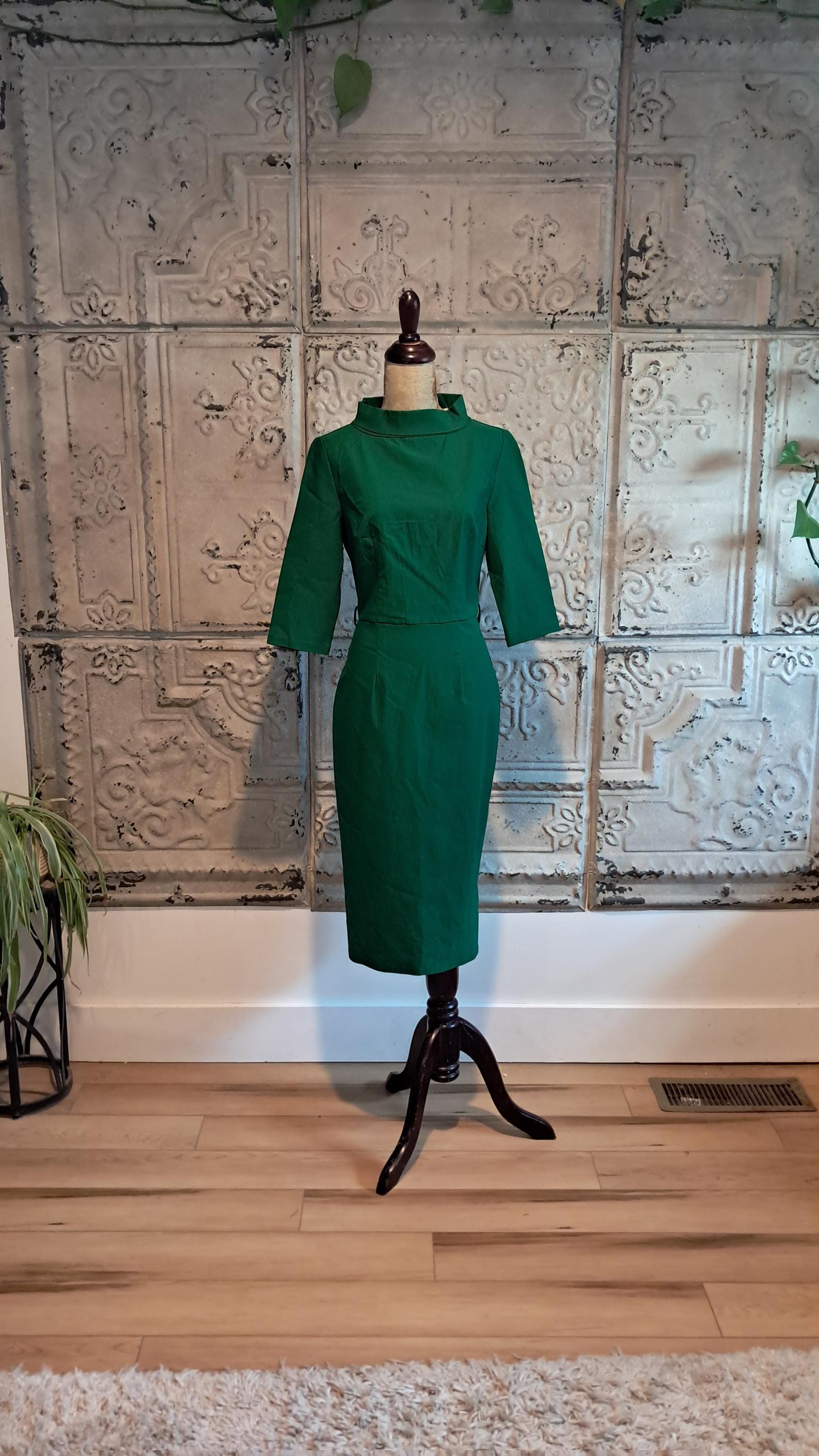 emerald green office dress Size:UK 8 (36) Vintage Trussardi Black Mini LowStock:44077229211699 Mini dress Romance is sure to