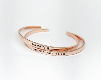 Hand gestempelt benutzerdefinierte Armband: Personalisierte Zitat Armreif