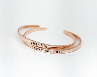 Personalisierter Armreif, Handgestempeltes Armband, Fearless, You Got This, Personalisierter Armreif, Personalisiertes Armband, Persönliches Sprucharmband