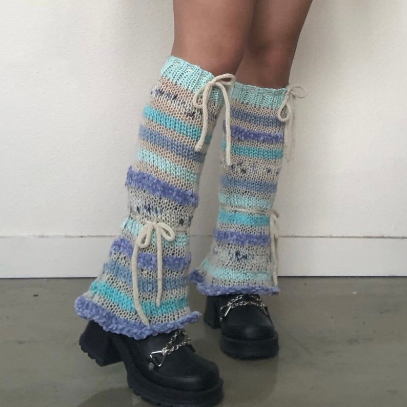 Mary Jane knit leg warmers pattern image 2