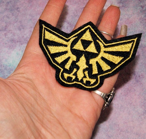 Legend of Zelda Hyrule's Royal Crest Gold Logo IRON ON Patch 