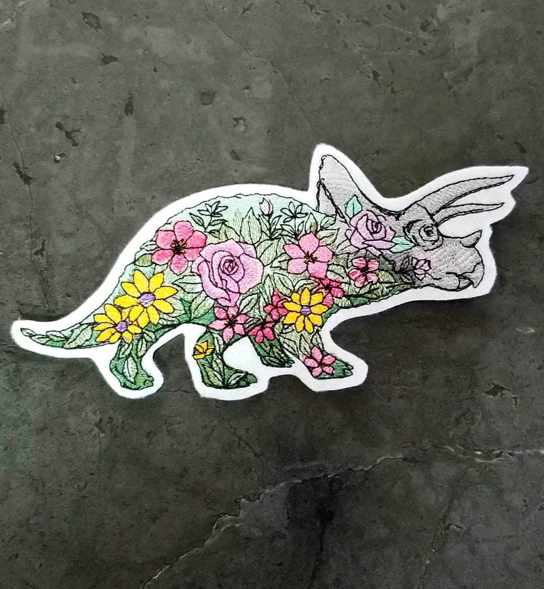 Set Of 3 Triceratops Iron-On Embroidered Patches, Cartoon Dinosaur Appliqués For Clothing And Backpack Decoration - Foto 10