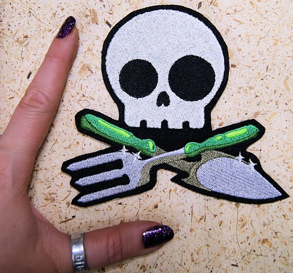 Gardener Skull Crossbones Iron on Embroidery Patch Mtcoffinz