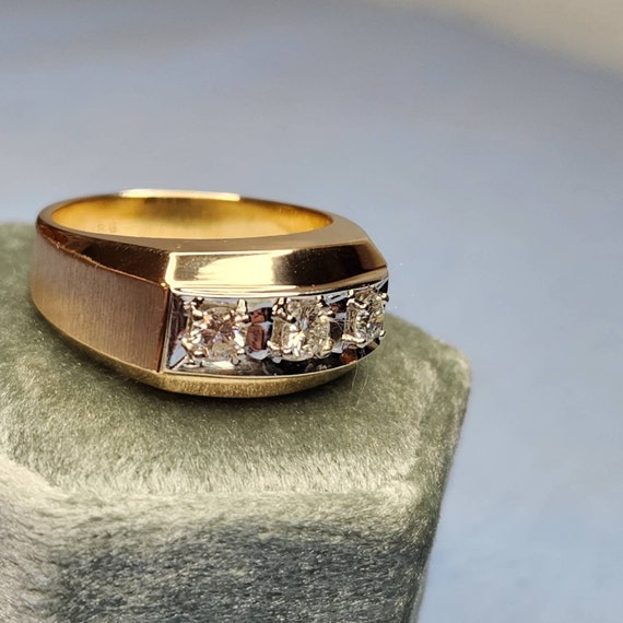 14K Gold Gents Diamond Ring (st - 3584) - Gem