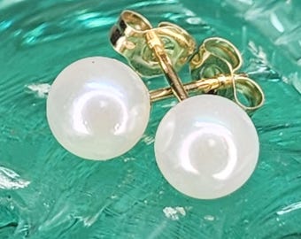 Pendientes de perla blanca cultivada en agua dulce en oro amarillo de 14 quilates (st - 4449)