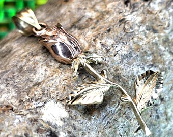 Colgante de rosa en oro bicolor de 14 quilates (st - 4752)