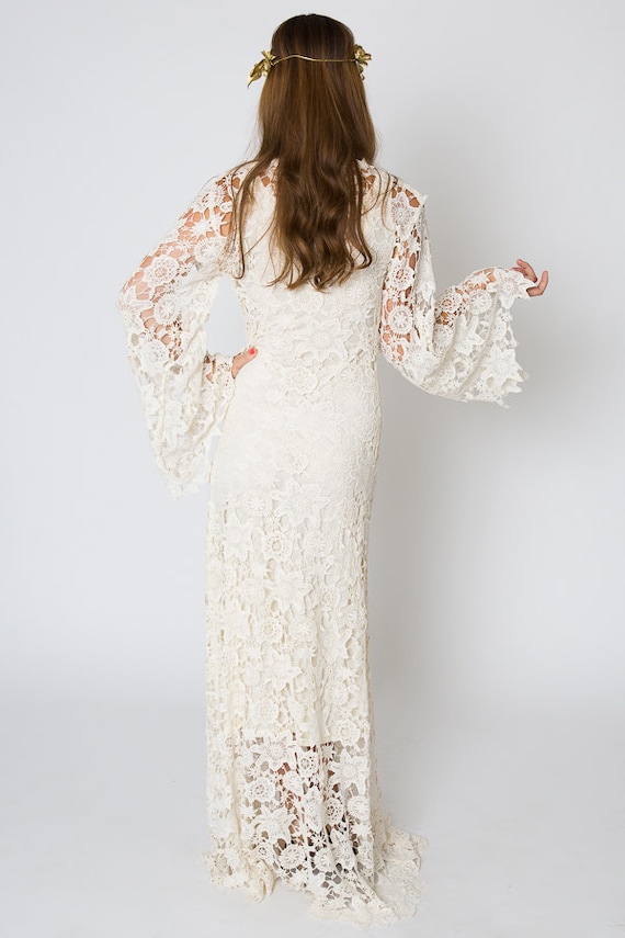 Vintage-inspired Bohemian Wedding Gown. BELL SLEEVE LACE Crochet Ivory or  White Hippie Wedding Dress. Boho Embroidered Maxi Lace Dress -  Canada