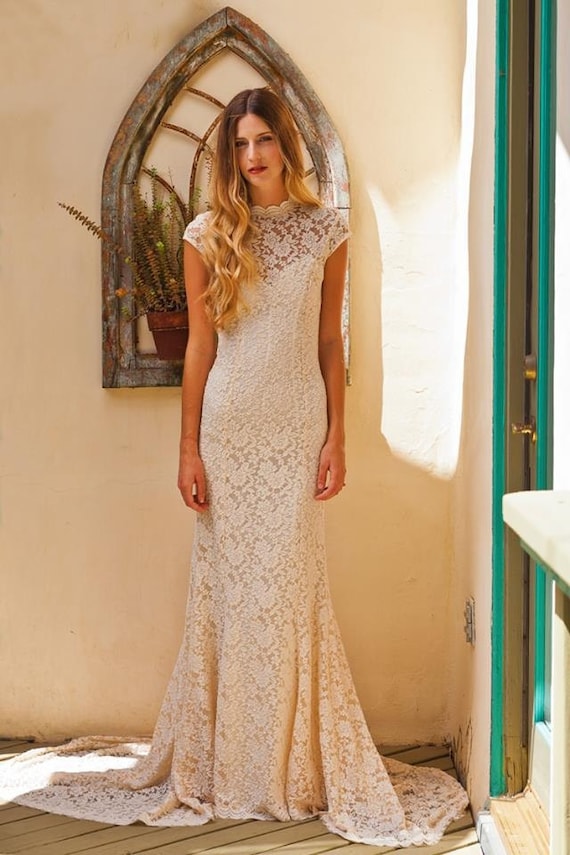  Simple  Elegant LACE WEDDING  DRESS  w Cap Sleeve  