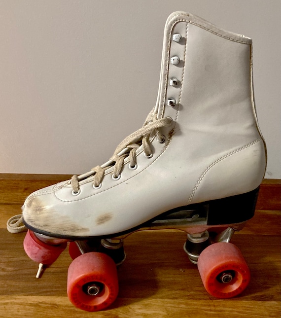 VINTAGE ROLLER SKATES / Retro Roller Skates / Roller … Gem